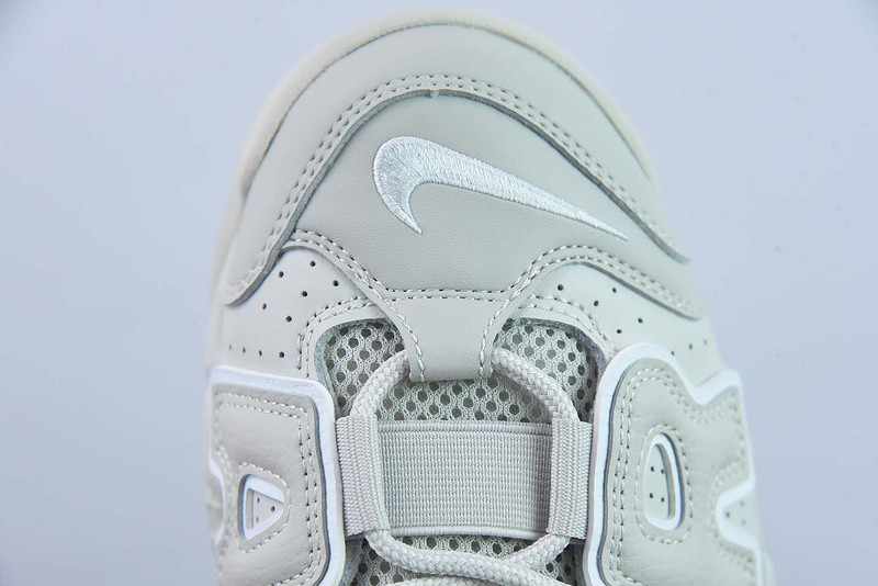 NIKE AIR MORE UPTEMPO