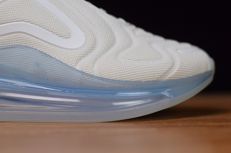 NIKE AIR MAX 720
