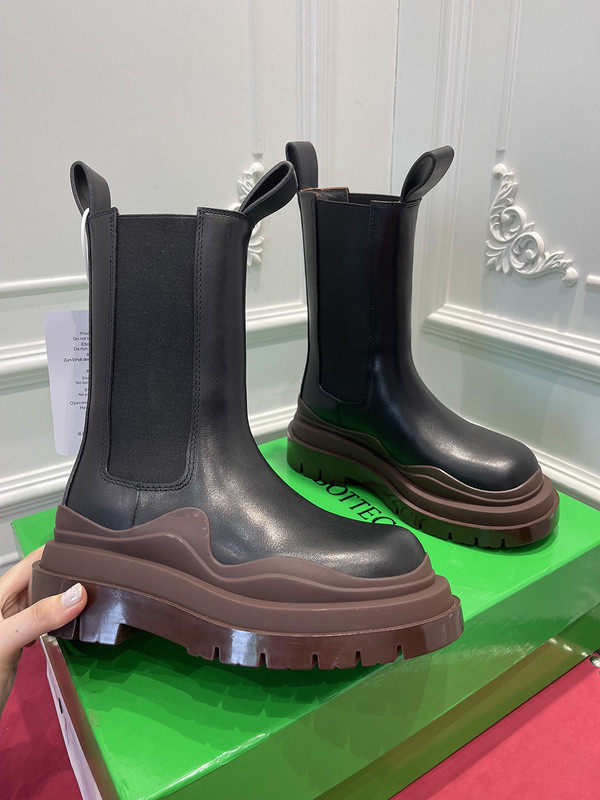 BOTTEGA VENETA SNEAKER