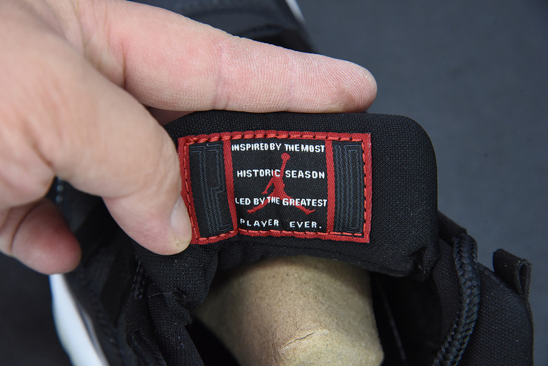 AIR JORDAN 11 RETRO LOW 