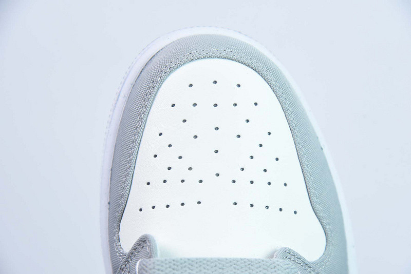 AIR JORDAN 1 LOW “LIGHT STEEL GREY” DV0426-012