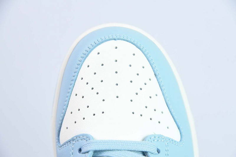 WOMEN’S NIKE DUNK LOW “OCEAN BLISS” DD1503-123