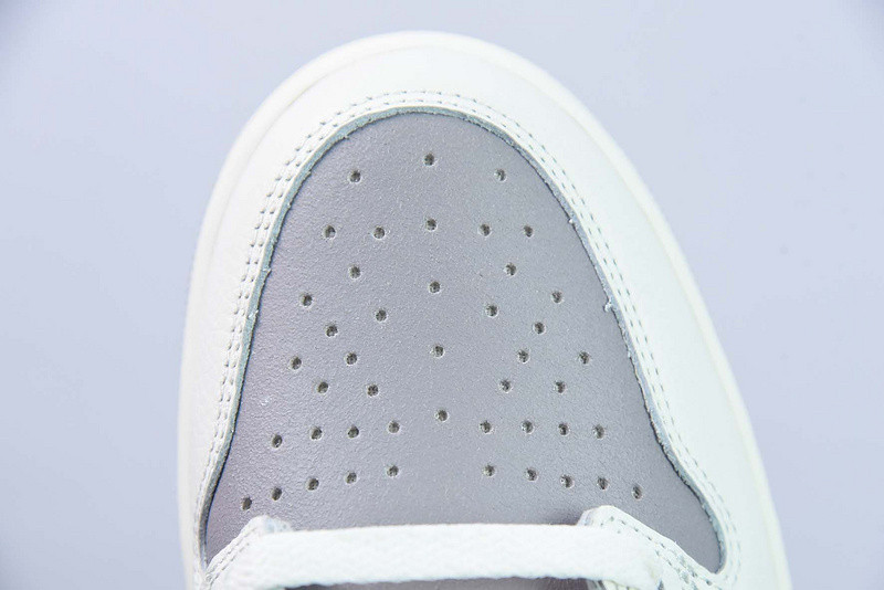 AIR JORDAN 1 LOW OG “ATMOSPHERE GREY” CZ0790-101