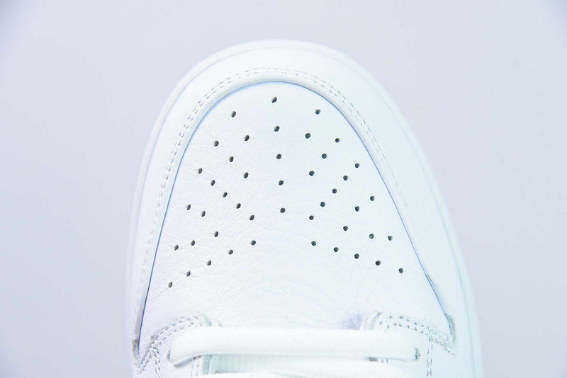 Nike SB Dunk Low White Gum CD2563-101