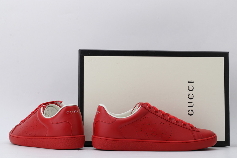 G*u*i sneaker