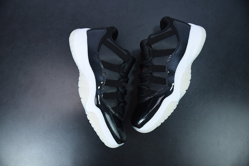 AIR JORDAN 11 RETRO LOW 