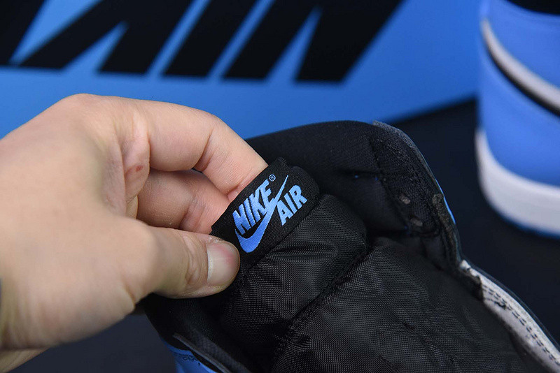 AIR JORDAN 1 HIGH OG “UNIVERSITY BLUE” DZ5485-400