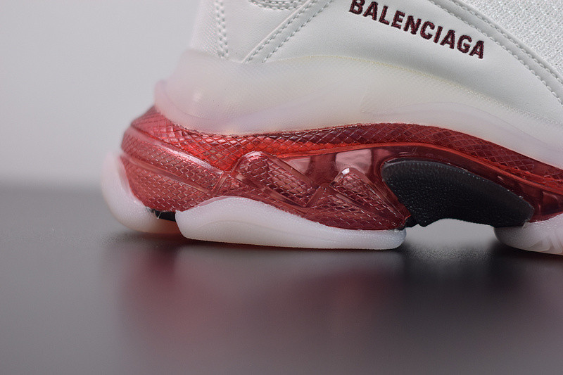 BC TRIPLE S TRAINER  0825 W09O1