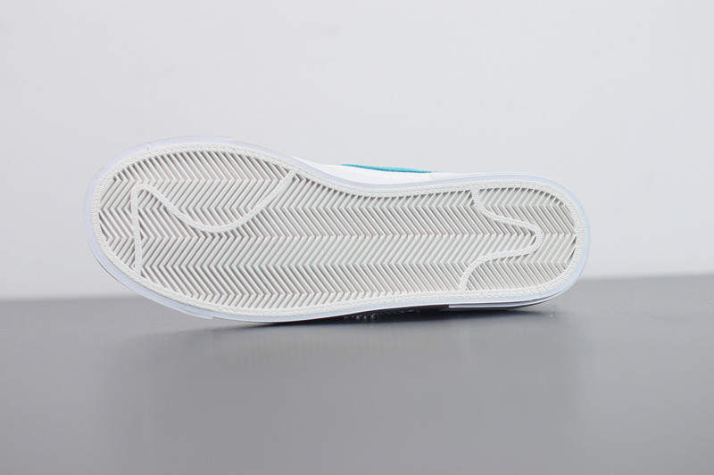 NIKE SB ZOOM BLAZER MID EDGE CI3833-101