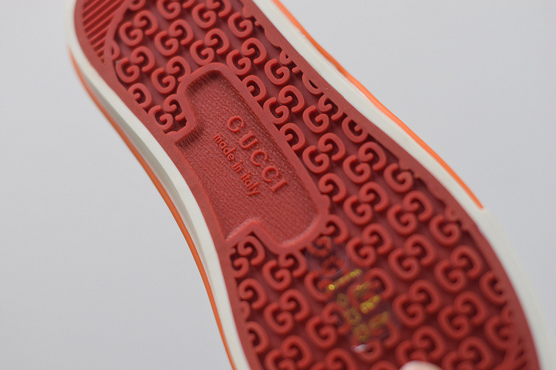 G*u*i ace embroidered low-top sneaker