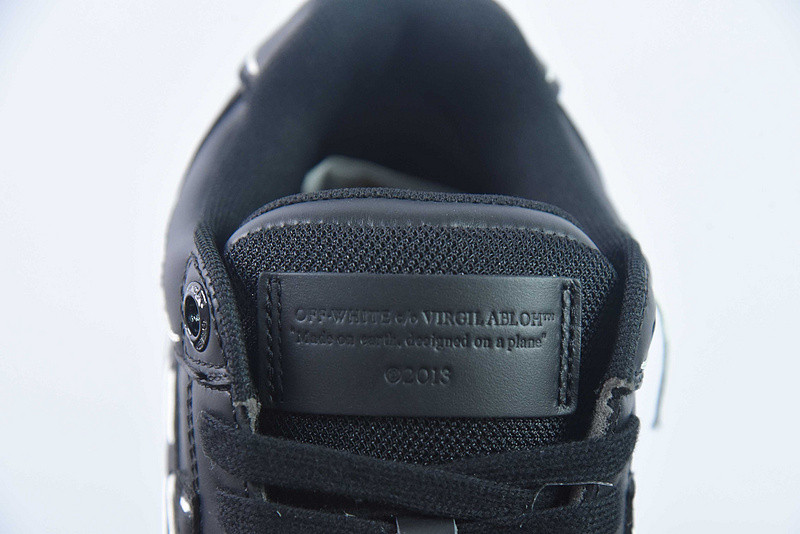 OF™ C/O VIRGIL ABLOH OUT OF OFFICE LOW-TOP LEATHER SNEAKERS ‘OOO“