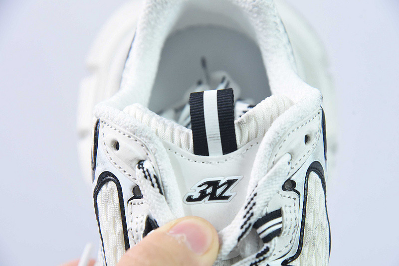 BC 3XL SNEAKER