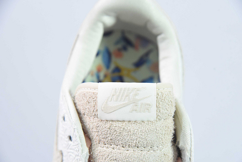 Chris Paul Unveils The Air Jordan 1 Low OG “Light Cream” FZ0455-200