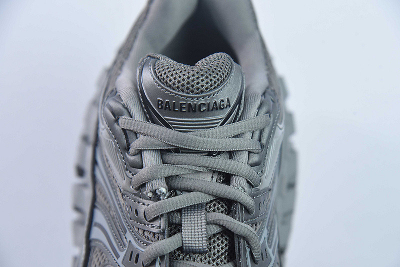 BC DEFENDER RUBBER PLATFORM SNEAKERS