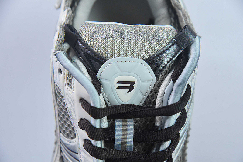 Ba*len*cia*ga runner sneaker