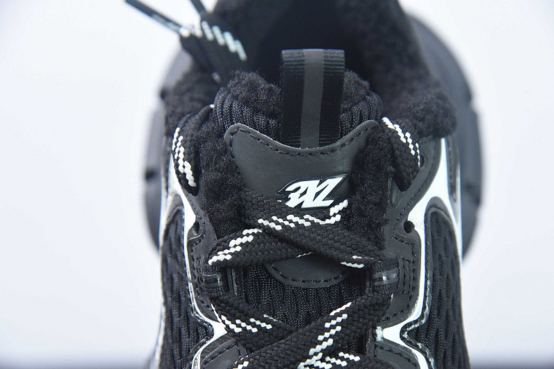 BC 3XL SNEAKER