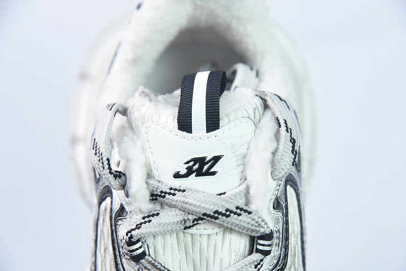 BC 3XL SNEAKER