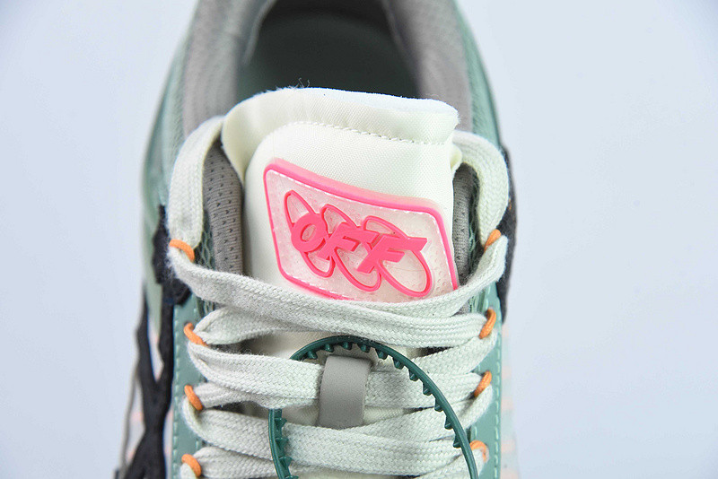OF C/O ODSY-1000 SNEAKER