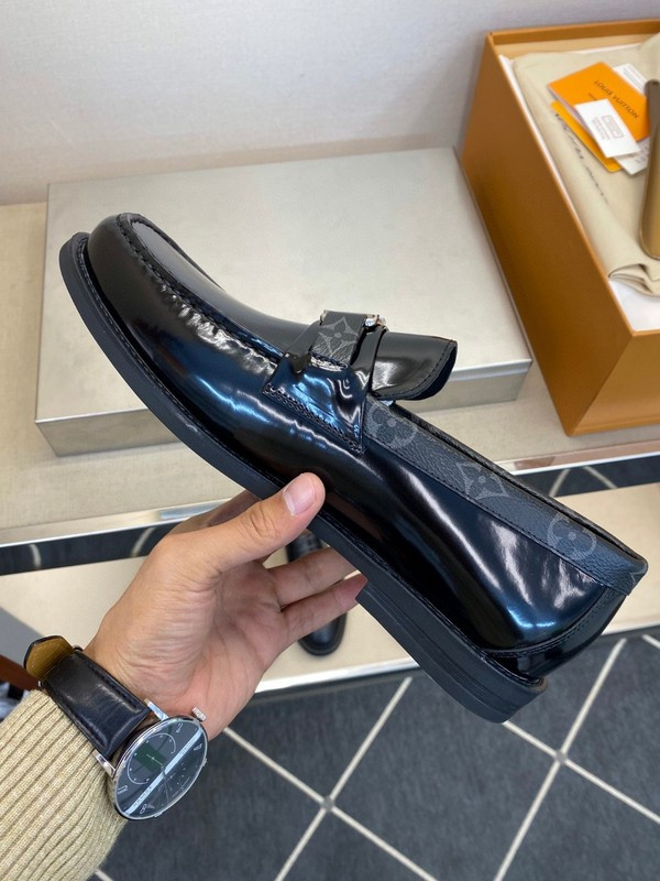 LVT shoes