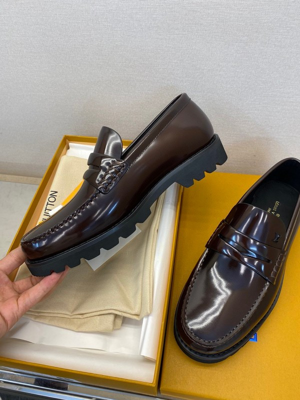 LVT shoes