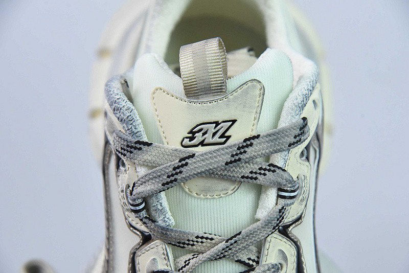 BC 3XL SNEAKER