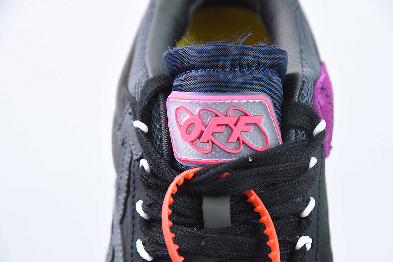 OF C/O ODSY-1000 SNEAKER