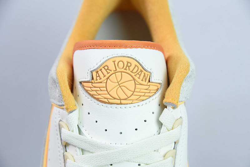 Air Jordan 2 Retro Low 