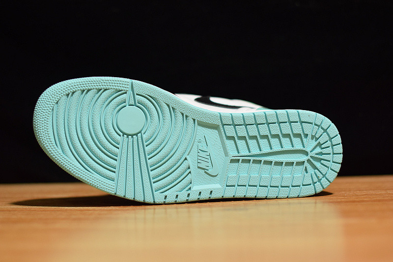 AIR JORDAN 1 RETRO HIGH OG NRG "IGLOO" 8614285-100