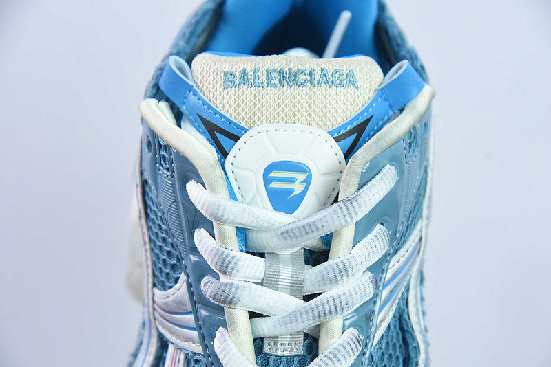 Ba*len*cia*ga runner sneaker