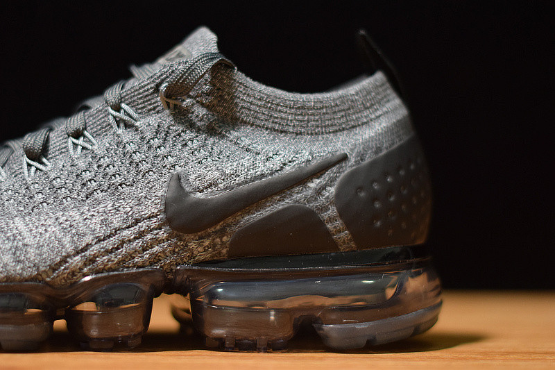 NIKE AIR VAPORMAX FLYKNIT 2