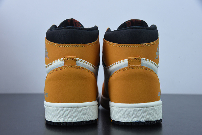 AIR JORDAN 1 ELEMENT GORE-TEX LIGHT CURRY DB2889-700