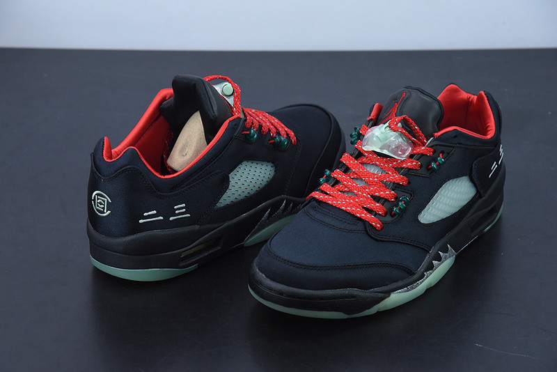 AIR JORDAN 5 RETRO “ANTHRACITE” DM4640-036