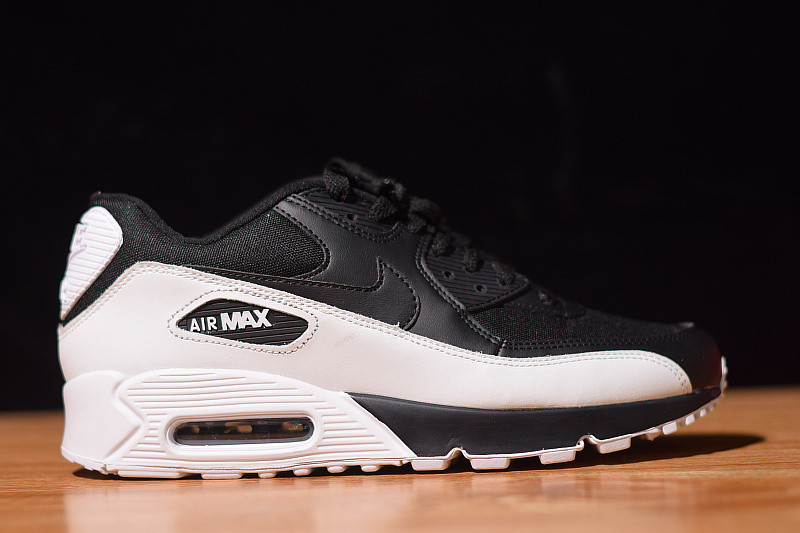NIKE AIR MAX 90 OREO 537384-082