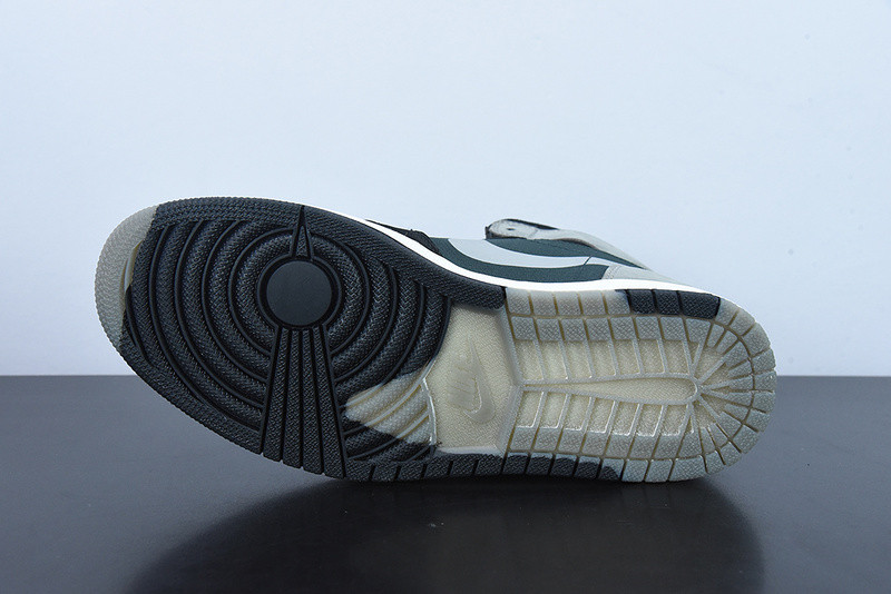 AIR JORDAN 1 ELEMENT GORE-TEX 