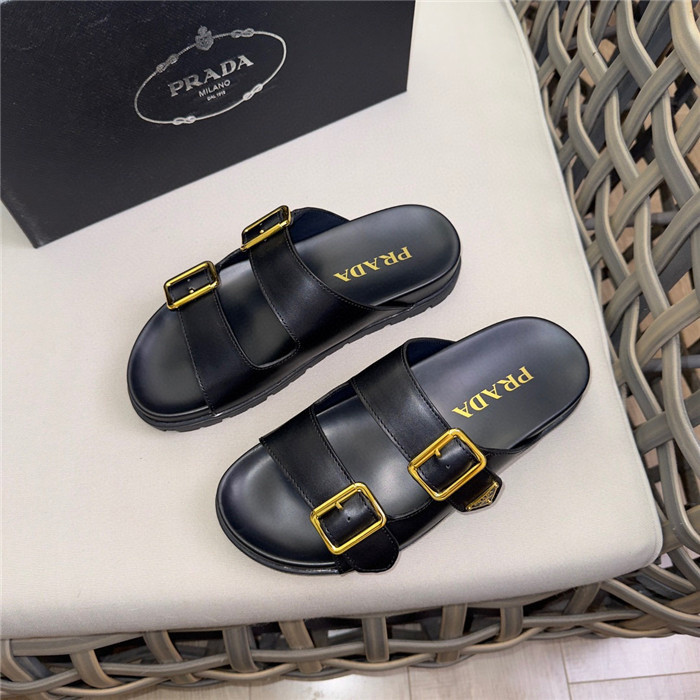 Pra*a sandals