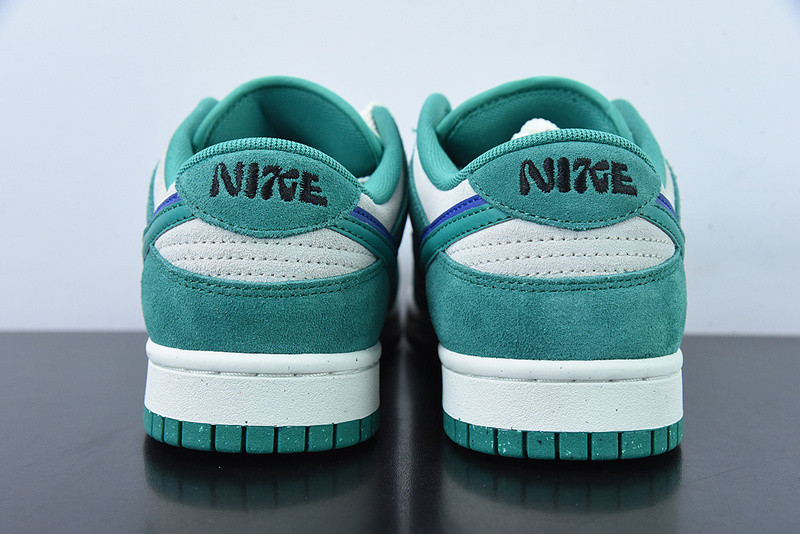 Nike Dunk Low SE 85 Neptune Green (W) DO9457-101
