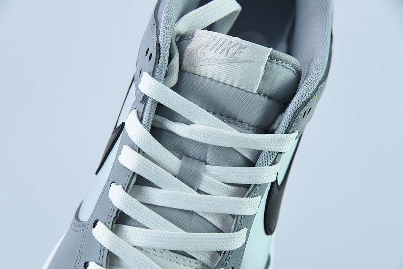 Nike SB Dunk Low Alien Dark Grey White Black CV0811-020