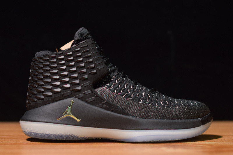 AIR JORDAN 32 “BLACK CAT” AH3348-003