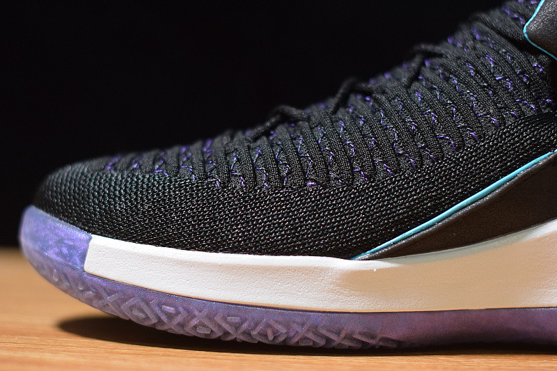 AIR JORDAN 32 “CEO” AA1253-016