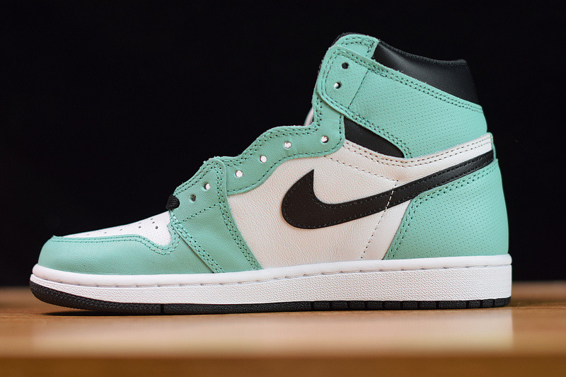 AIR JORDAN 1 RETRO HIGH OG 555441-889