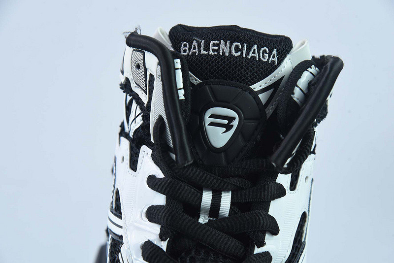 Ba*len*cia*ga runner sneaker