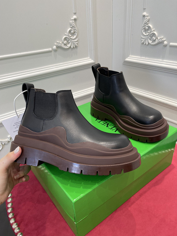 BOTTEGA VENETA SNEAKER