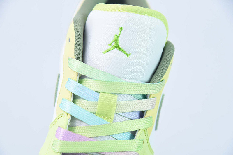 Air Jordan 1 Low Sail White Oil Green (W) FD9906-131