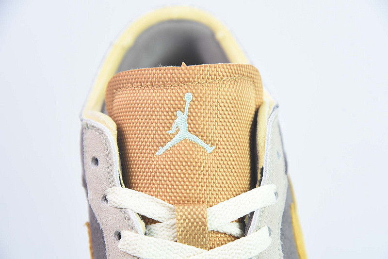 AIR JORDAN 1 LOW SE CRAFT “TAUPE HAZE” DN1635-200