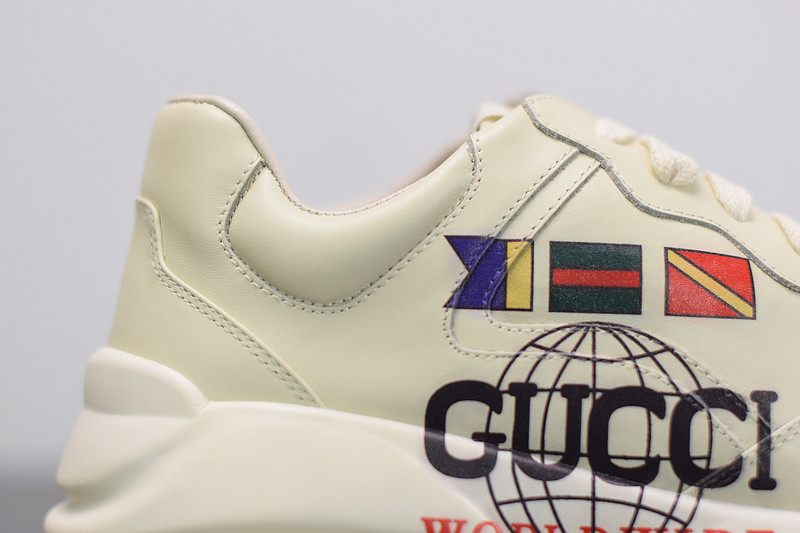 GUC RHYTON VINTAGE TRAINER SNEAKER 498916 A9L00 9520