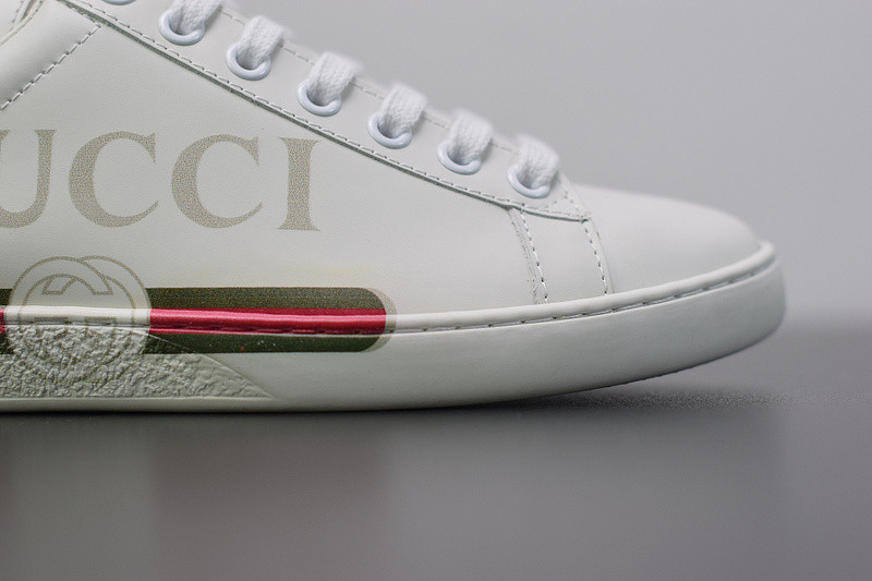 G*u*i ace embroidered low-top sneaker