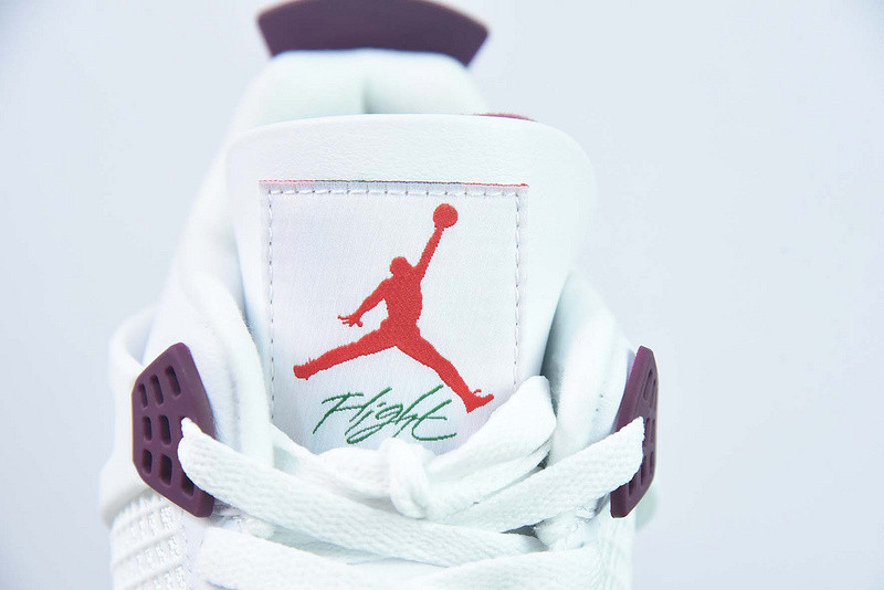 NIKE SB X AIR JORDAN 4 RETRO