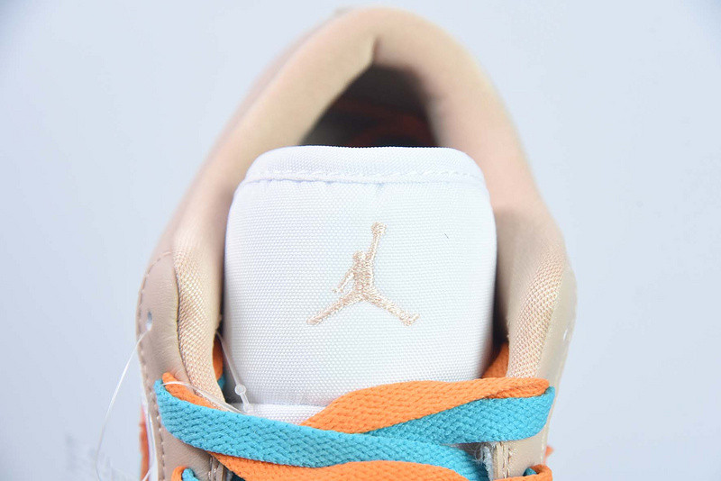 Air Jordan 1 Low DC0774-801