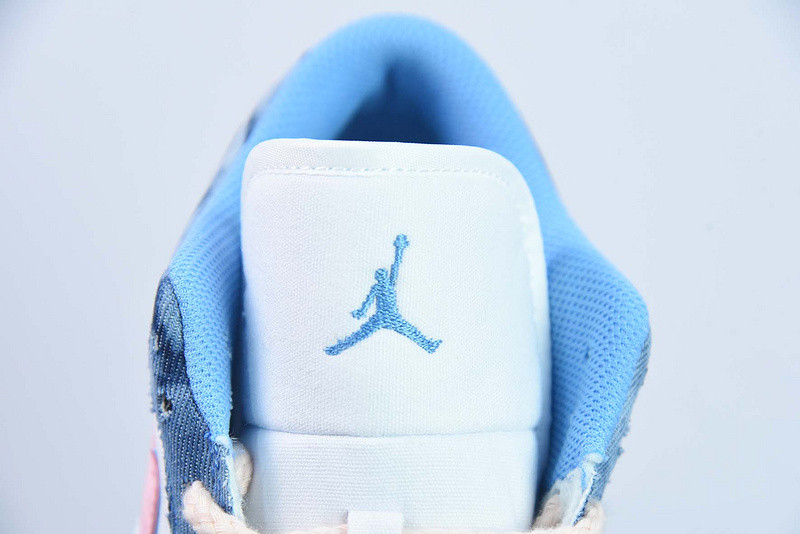 Air Jordan 1 Low “Washed Denim” DM8947-100