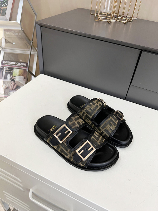 FENDI SLIDE